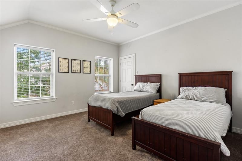 1605 Oak Hollow Drive, Woodway TX 76712 - Photo 28