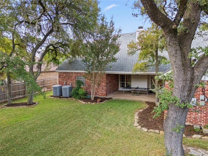 1605 Oak Hollow Drive, Woodway TX 76712 - Photo 37