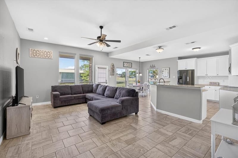 233 Anchor, Gun Barrel City TX 75156 - Photo 3