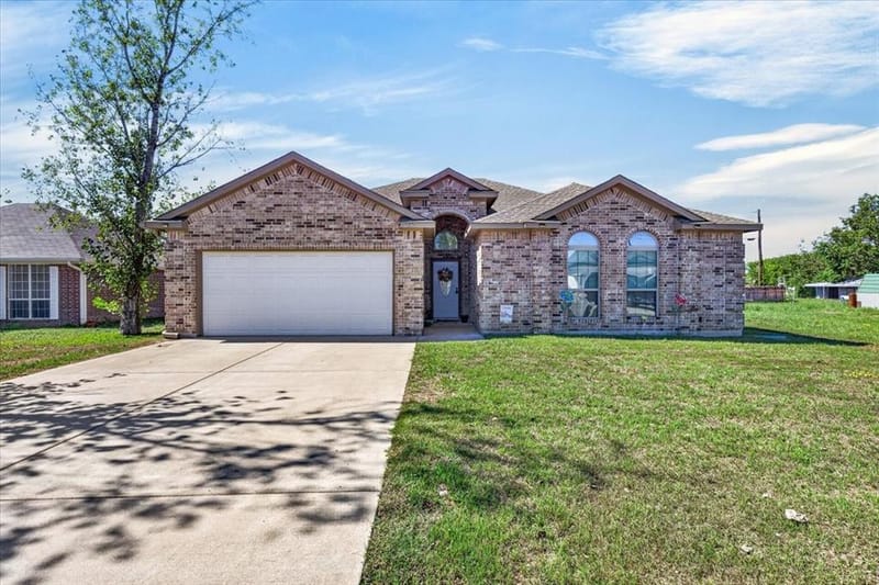 233 Anchor, Gun Barrel City TX 75156
