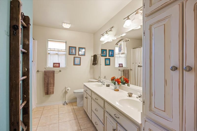 9004 Woodlawn Drive, Granbury TX 76049 - Photo 11