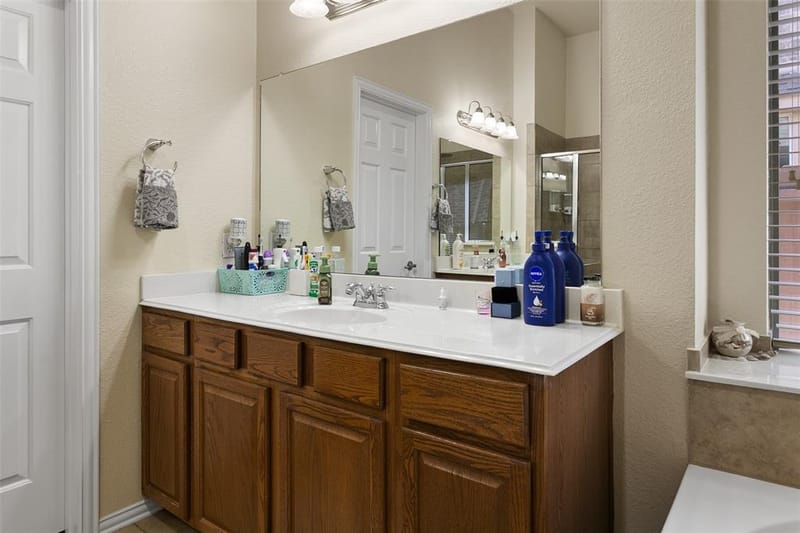 8121 Rock Elm Road, Fort Worth TX 76131 - Photo 17
