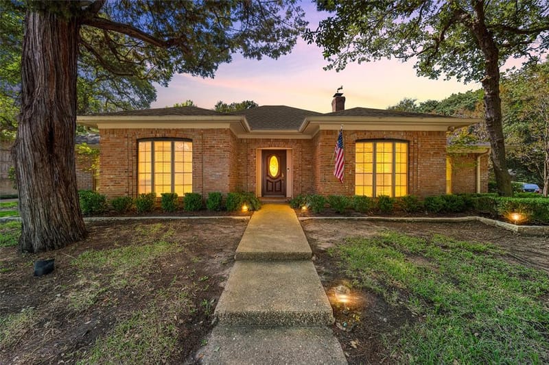 3906 Green Oak Drive, Waco TX 76710