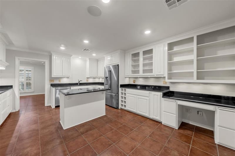 3906 Green Oak Drive, Waco TX 76710 - Photo 8