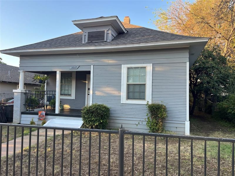 3227 Avenue I, Fort Worth TX 76105 - Photo 2