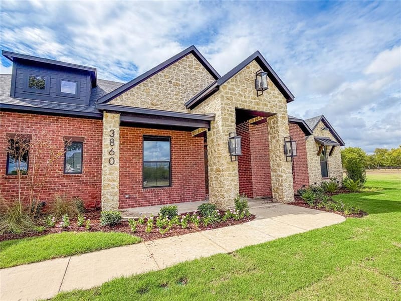 3860 Jacks Loop, Midlothian TX 76065 - Photo 2