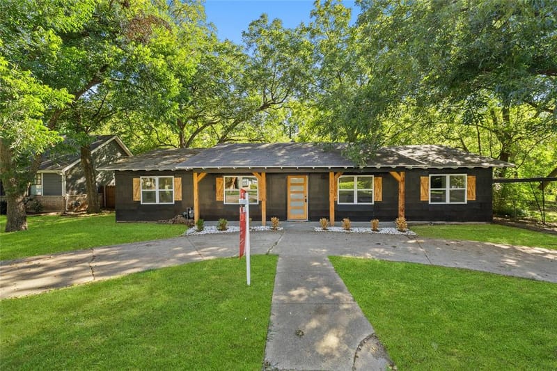 110 Hackberry Street, Lancaster TX 75146 - Photo 5