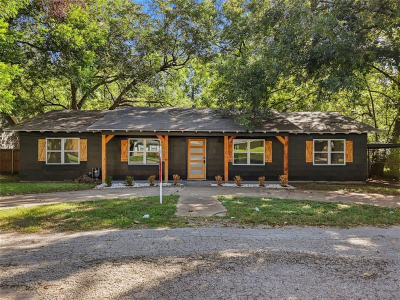 110 Hackberry Street, Lancaster TX 75146 - Photo 31
