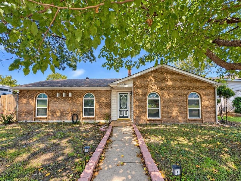2022 Montana Trail, Grand Prairie TX 75052