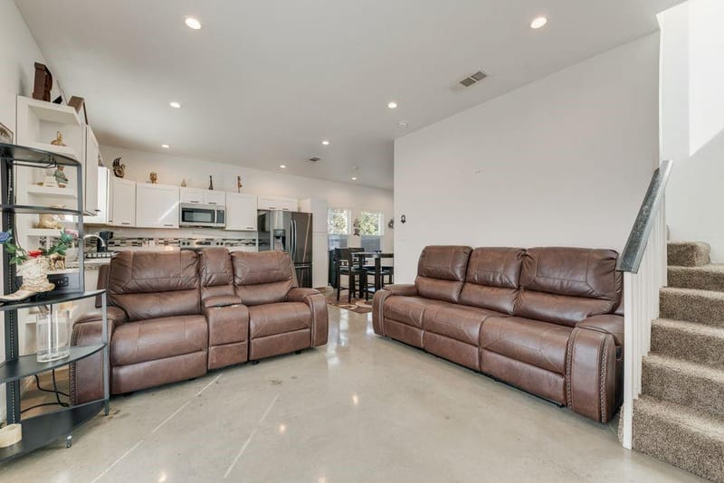 3634 Bickers Street, Dallas TX 75212 - Photo 3