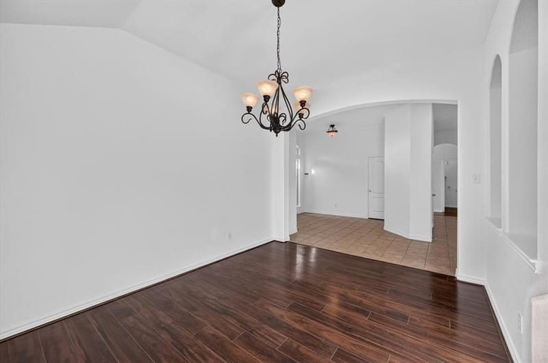1311 Crest Glen Drive, Arlington TX 76002 - Photo 6