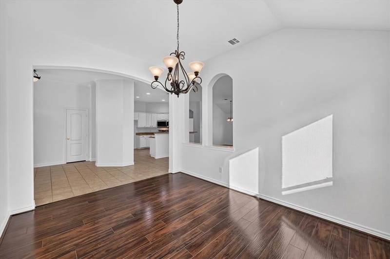 1311 Crest Glen Drive, Arlington TX 76002 - Photo 7