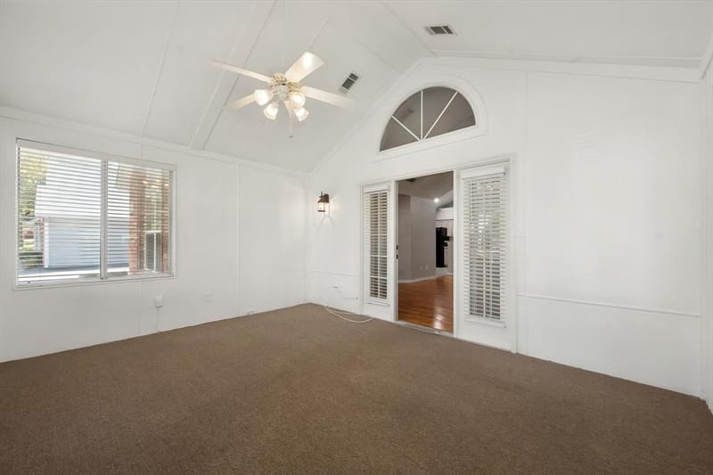 924 Bridges Drive, Arlington TX 76012 - Photo 20