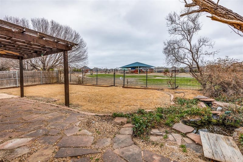 815 Hickory Street, Burleson TX 76028 - Photo 25