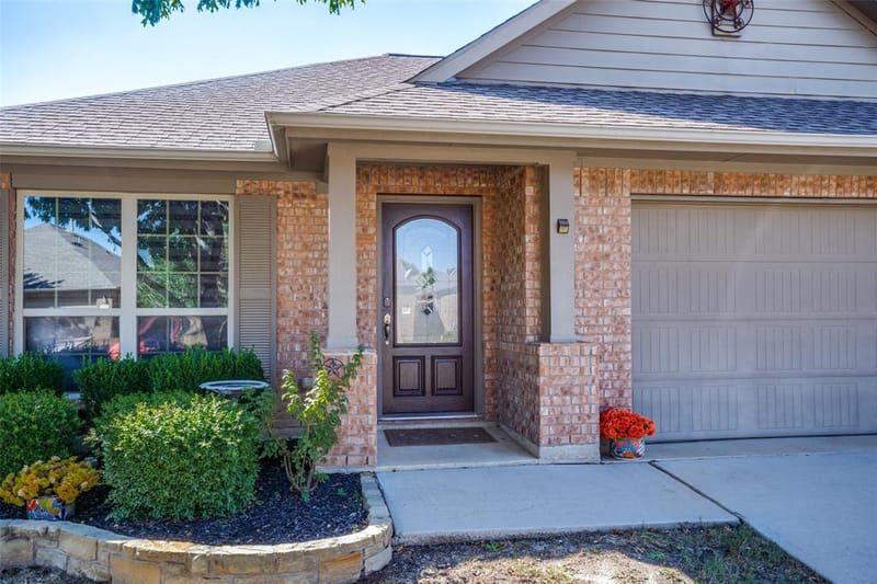 14317 Mariposa Lily Lane, Fort Worth TX 76052 - Photo 2