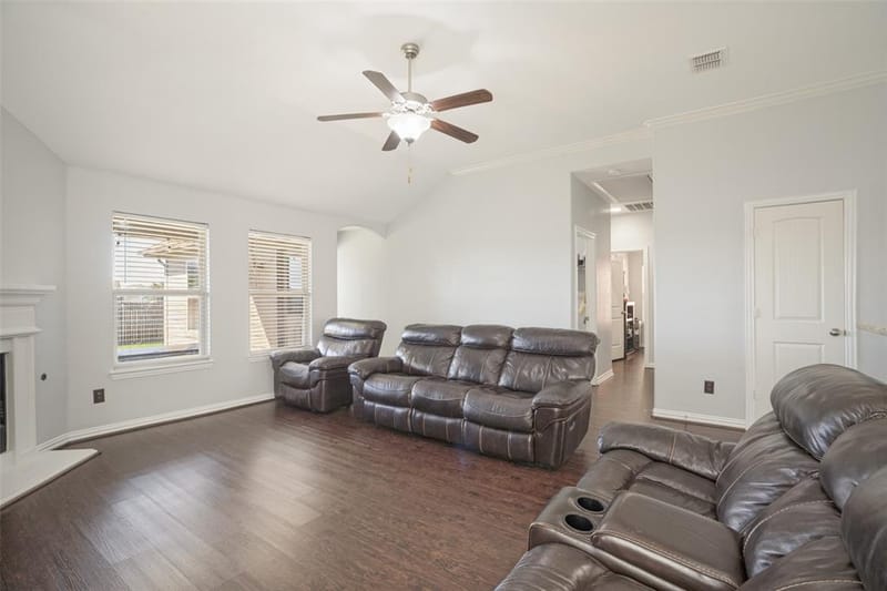 14317 Mariposa Lily Lane, Fort Worth TX 76052 - Photo 8
