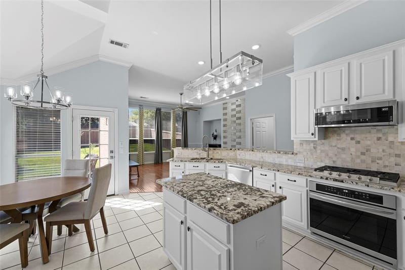 2768 Club Ridge Drive, Lewisville TX 75067 - Photo 18