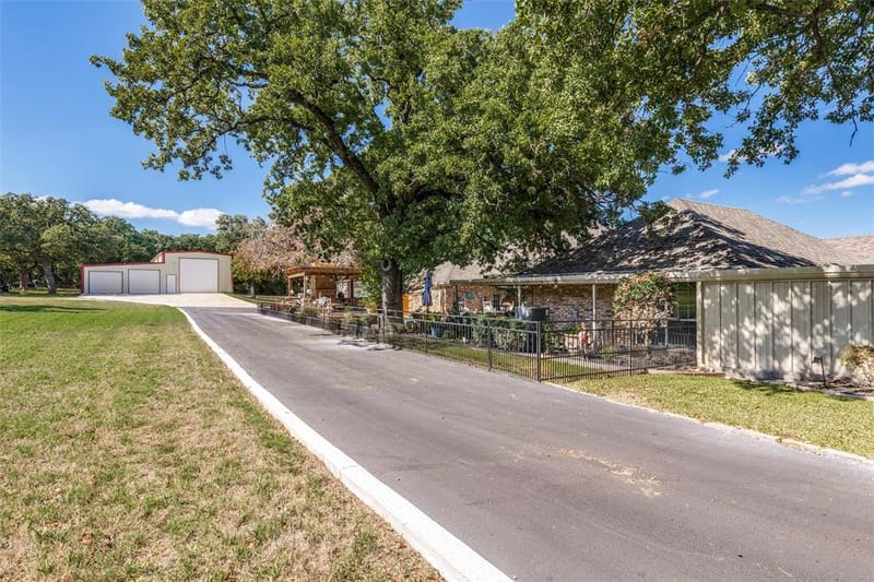 395 County Road 1646, Chico TX 76431 - Photo 36