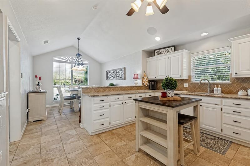 395 County Road 1646, Chico TX 76431 - Photo 24