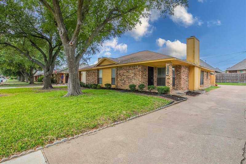 6847 Sierra Drive, North Richland Hills TX 76180
