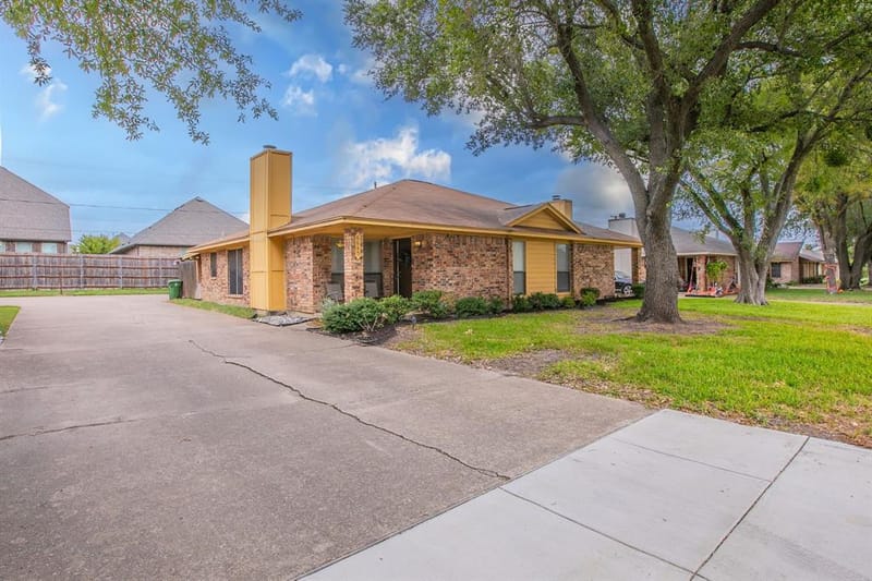 6847 Sierra Drive, North Richland Hills TX 76180 - Photo 30