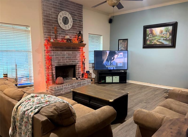 613 Sapphire Boulevard, Hewitt TX 76643 - Photo 9