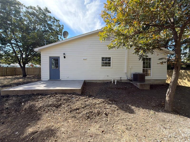 1710 Cumberland Drive, Garland TX 75040 - Photo 5