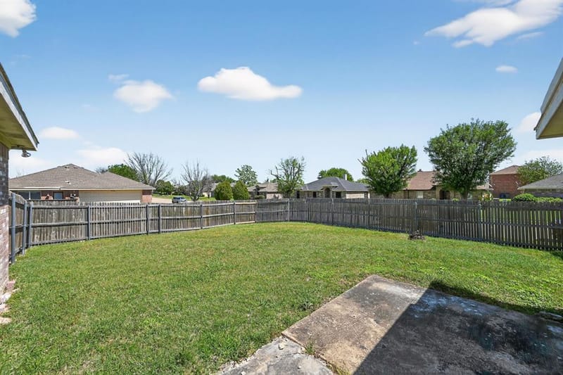 1715 Reynolds Street, Lancaster TX 75134 - Photo 28