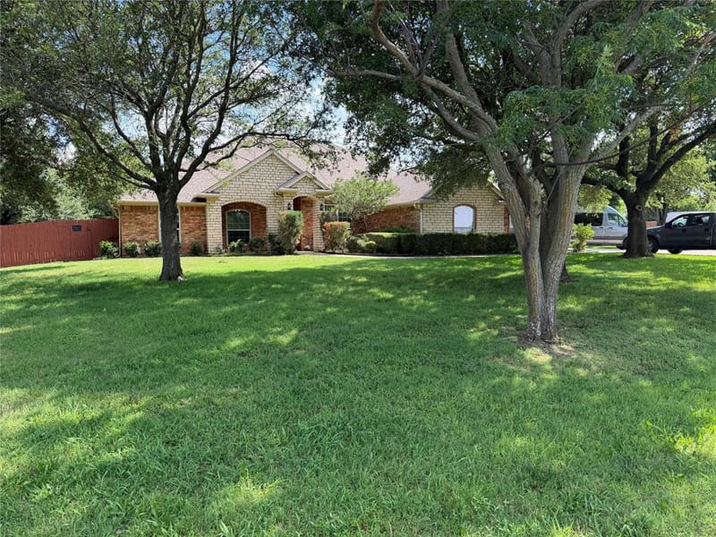 2117 Shorthorn Trail, Crowley TX 76036
