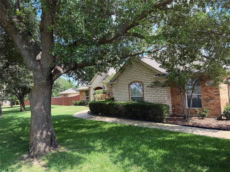 2117 Shorthorn Trail, Crowley TX 76036 - Photo 38