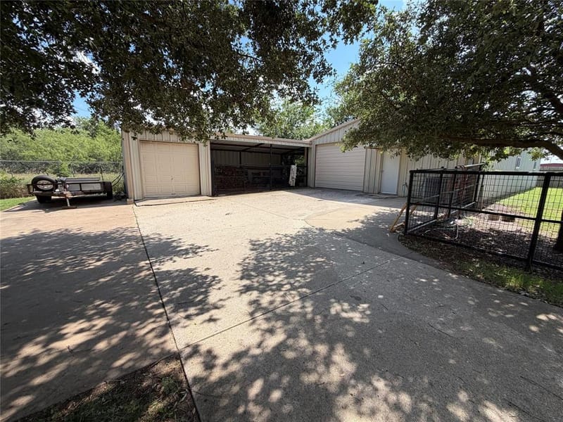 2117 Shorthorn Trail, Crowley TX 76036 - Photo 21