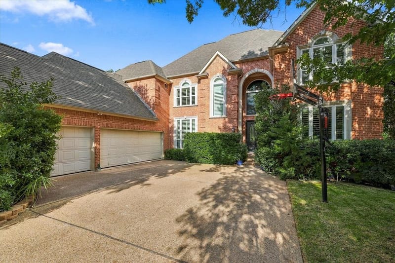 2122 Clearspring Drive N, Irving TX 75063 - Photo 6