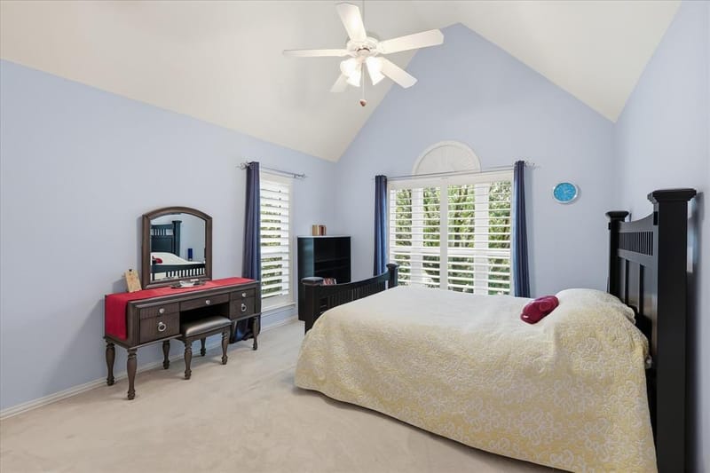 2122 Clearspring Drive N, Irving TX 75063 - Photo 28