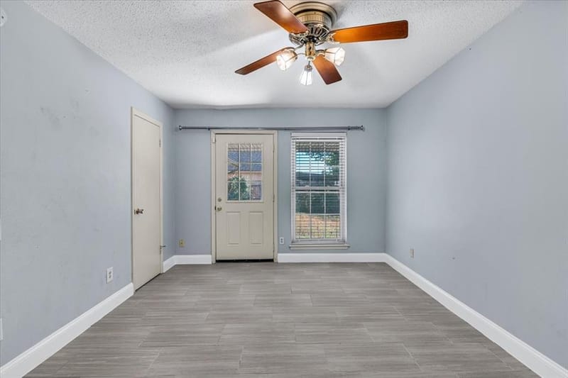 2801 Vancouver Street, Irving TX 75062 - Photo 23