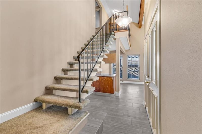 2801 Vancouver Street, Irving TX 75062 - Photo 8