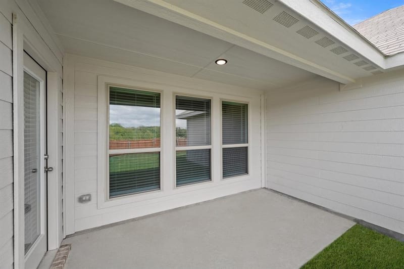 2605 River Bank Drive, Burleson TX 76028 - Photo 27
