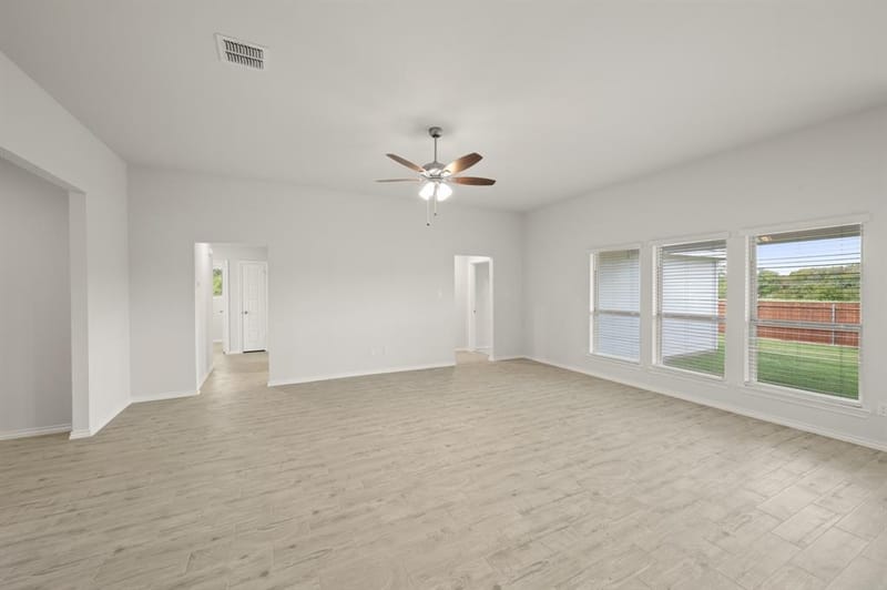 2605 River Bank Drive, Burleson TX 76028 - Photo 17