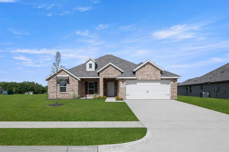 2605 River Bank Drive, Burleson TX 76028