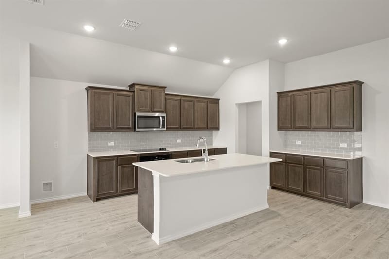 2605 River Bank Drive, Burleson TX 76028 - Photo 5