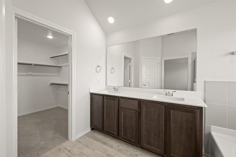 2605 River Bank Drive, Burleson TX 76028 - Photo 10
