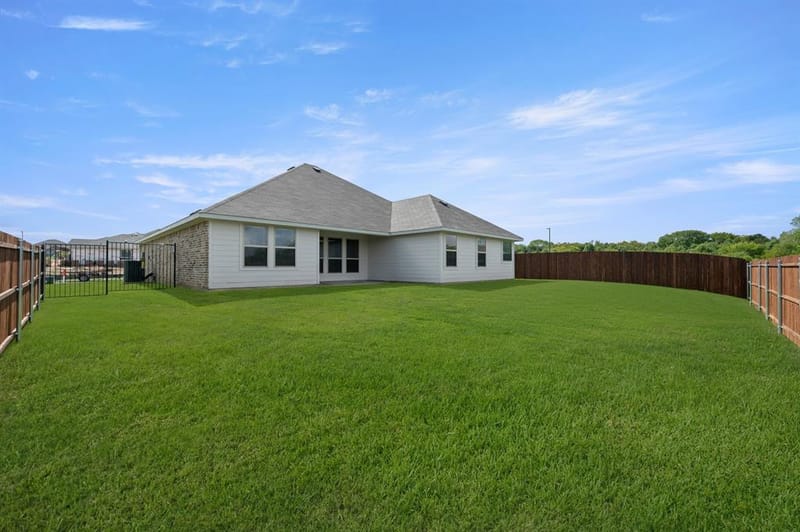 2605 River Bank Drive, Burleson TX 76028 - Photo 25