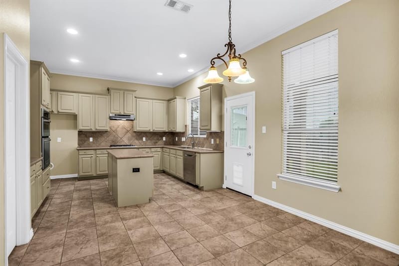 513 Mckinney Trail, Fate TX 75087 - Photo 10