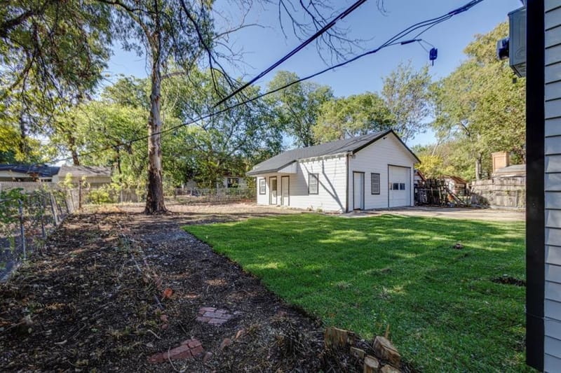 308 W Avenue F, Garland TX 75040 - Photo 16