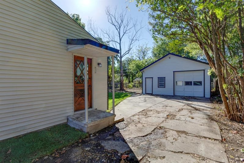 308 W Avenue F, Garland TX 75040 - Photo 14