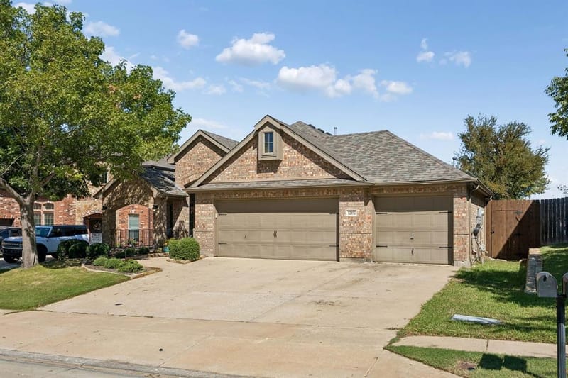 12852 Lizzie Place, Fort Worth TX 76244 - Photo 2