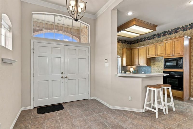 636 Wyndham Circle, Keller TX 76248 - Photo 5