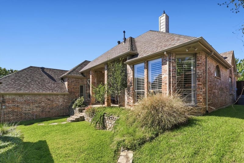 8200 Edgemont Court, North Richland Hills TX 76182 - Photo 36
