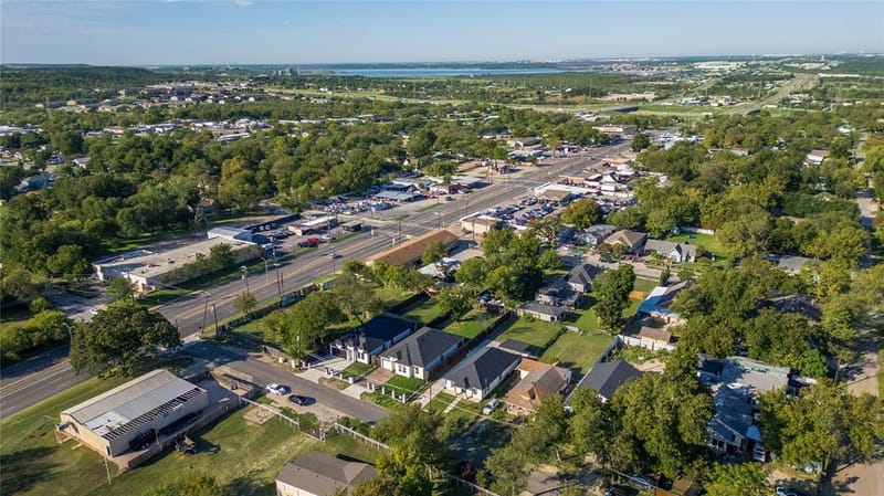 703 N Dwight Avenue, Dallas TX 75211 - Photo 23