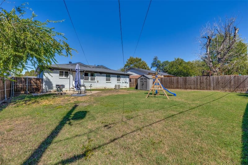 8926 Clearwater Drive, Dallas TX 75243 - Photo 23