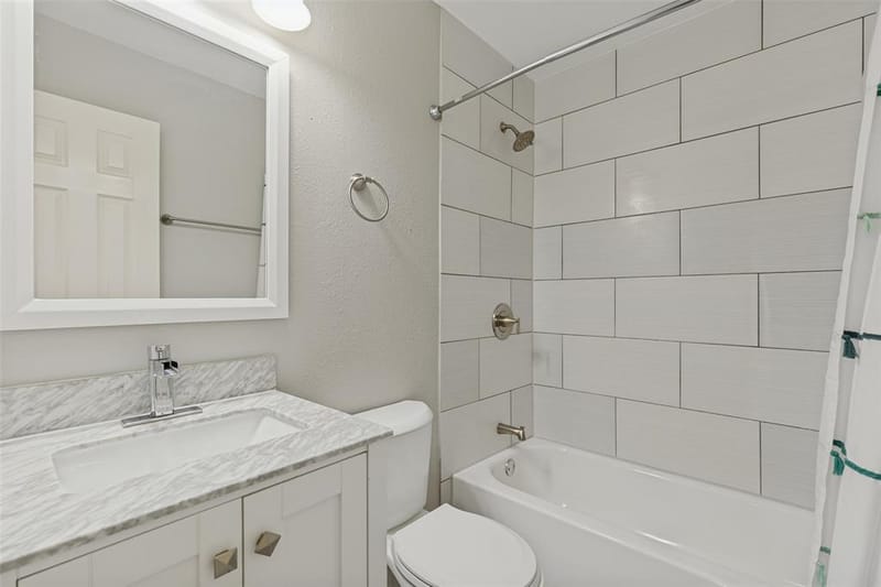8926 Clearwater Drive, Dallas TX 75243 - Photo 16